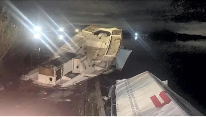 Esplosione su una barca rifugio: 53enne in gravi condizioni