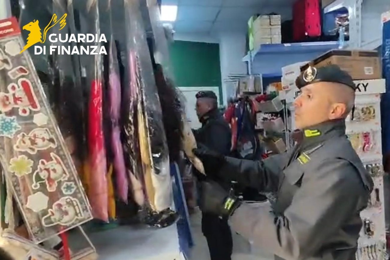 Sequestrati oltre 4.000 prodotti non sicuri per il Carnevale