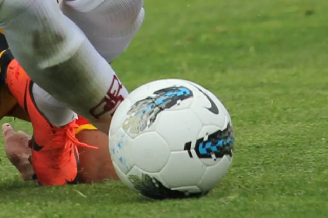 Massarosa, rissa dopo la partita di dilettanti: due giocatori in ospedale