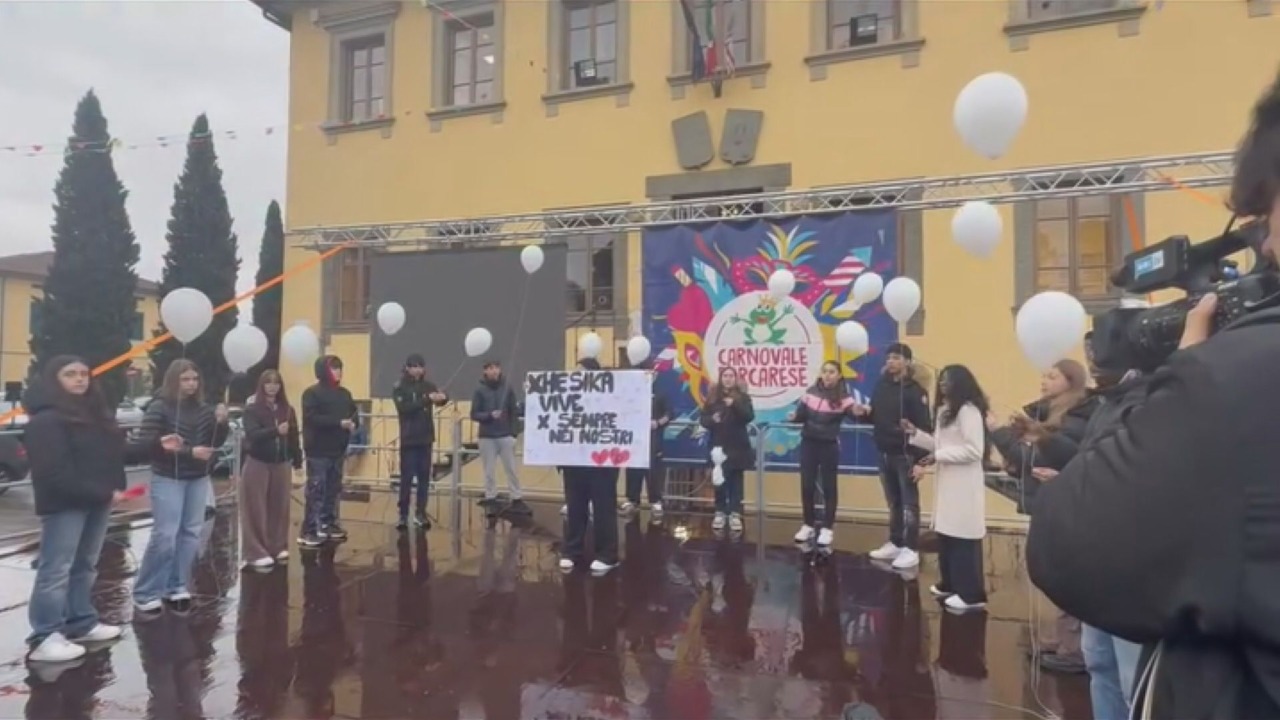 Porcari, commovente addio alla famiglia Kola