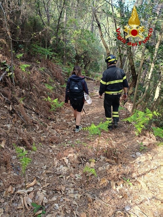 Ritrovata una giovane smarrita nei boschi di Vorno